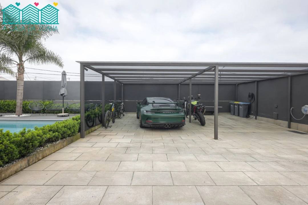 Moradia T4 para Venda em Eixo e Eirol Foto 9