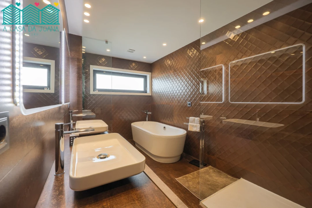 Moradia T4 para Venda em Eixo e Eirol Foto 48