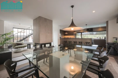 Moradia T4 para Venda em Eixo e Eirol
