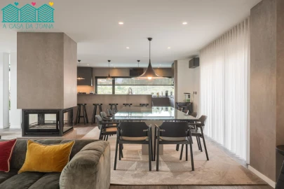 Moradia T4 para Venda em Eixo e Eirol