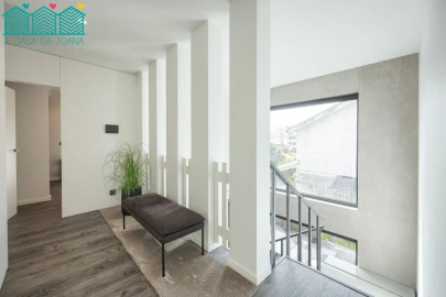 Moradia T4 para Venda em Eixo e Eirol