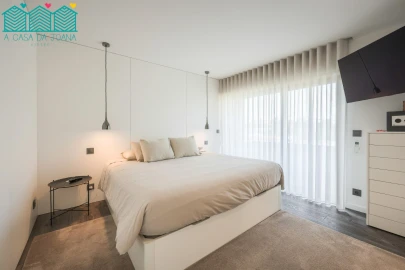 Moradia T4 para Venda em Eixo e Eirol