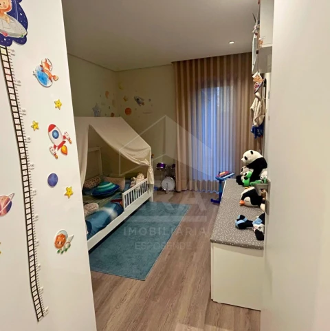 Moradia T3 para Venda em Mazarefes e Vila Fria