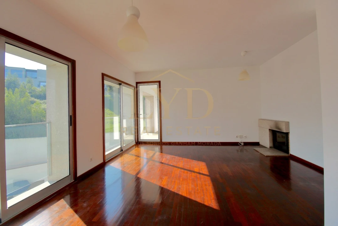 Apartamento T2 para Venda em Penafiel Foto 6