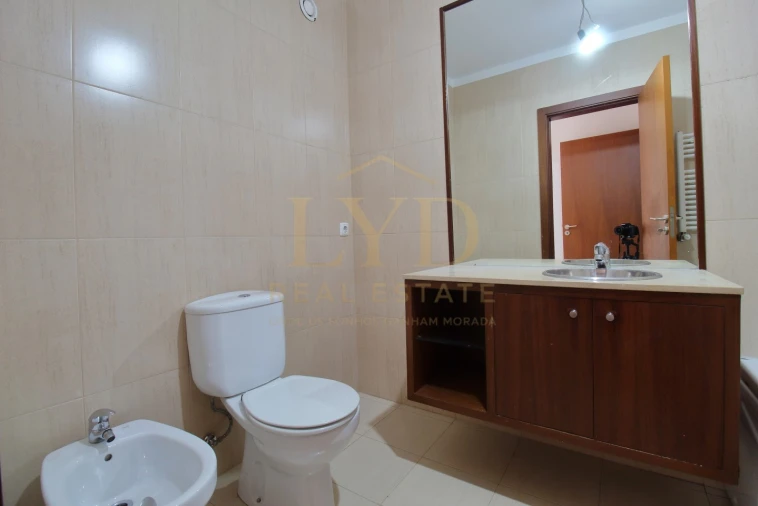 Apartamento T2 para Venda em Penafiel Foto 12