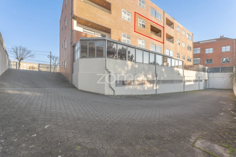 Apartamento T3 para Venda em Anta e Guetim Foto 35