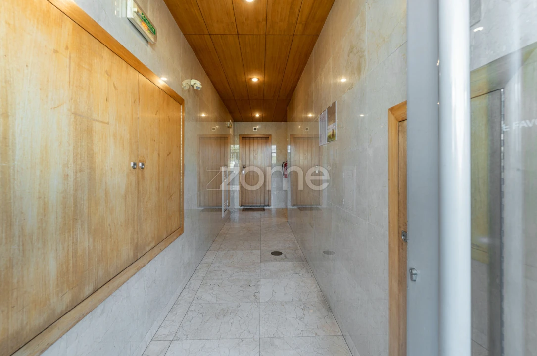 Apartamento T3 para Venda em Anta e Guetim Foto 29