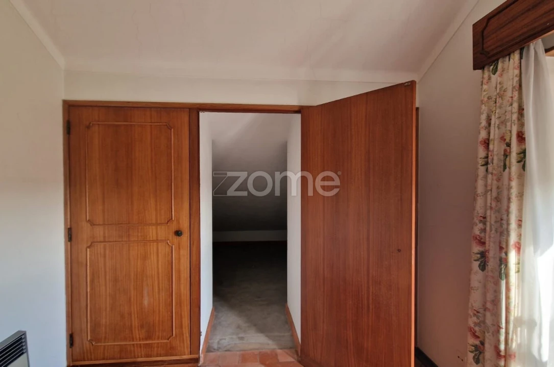 Moradia T4 para Venda em Chancelaria Foto 23