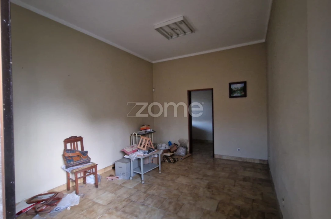 Moradia T4 para Venda em Chancelaria Foto 34