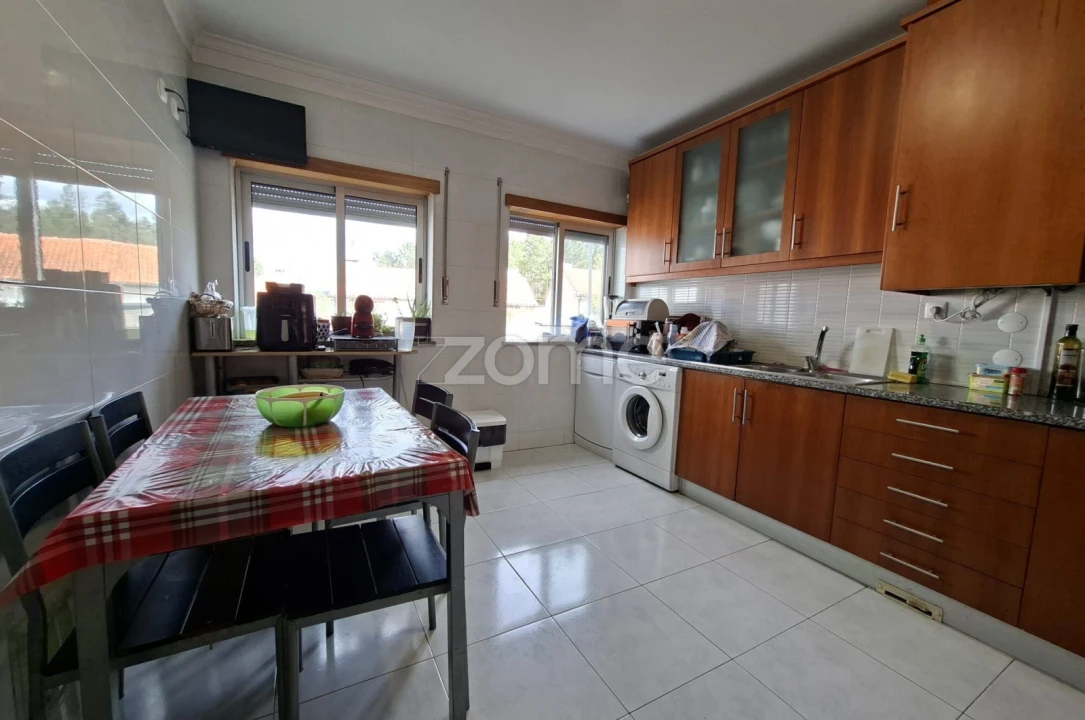 Apartamento T3 para Venda em Arganil Foto 1