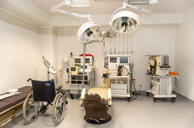 Prédio para Venda em Algés, Linda-A-Velha e Cruz Quebrada-Dafundo Foto 15