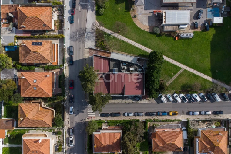 Prédio para Venda em Algés, Linda-A-Velha e Cruz Quebrada-Dafundo Foto 5