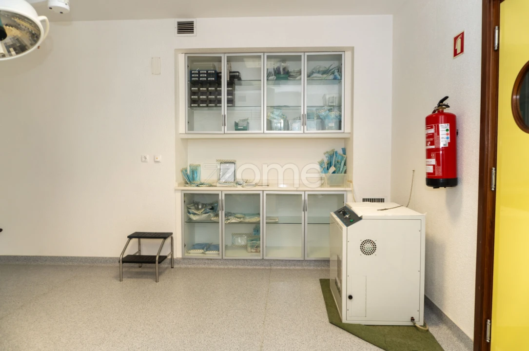 Prédio para Venda em Algés, Linda-A-Velha e Cruz Quebrada-Dafundo Foto 19