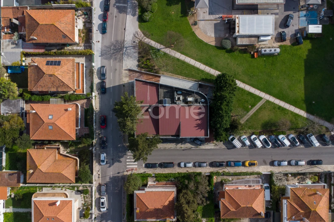 Prédio para Venda em Algés, Linda-A-Velha e Cruz Quebrada-Dafundo Foto 5