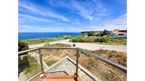 Moradia T3 para Arrendamento em Ericeira
