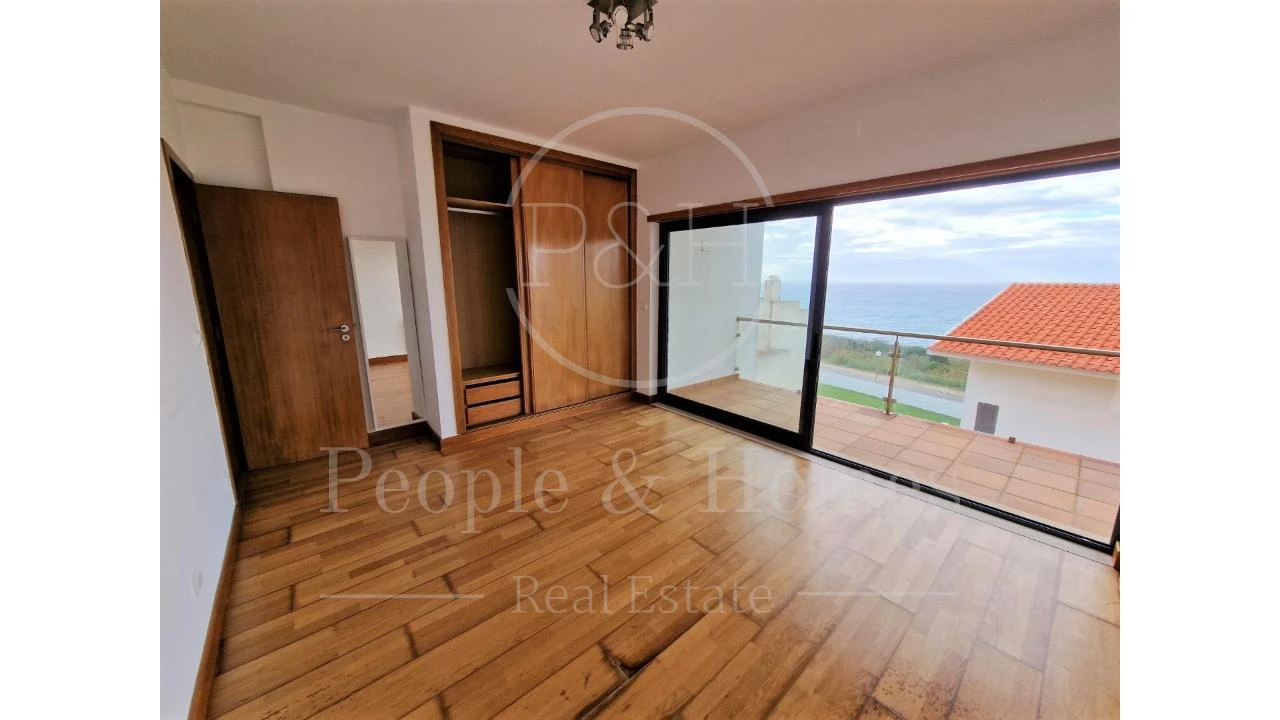 Moradia T3 para Arrendamento em Ericeira Foto 21