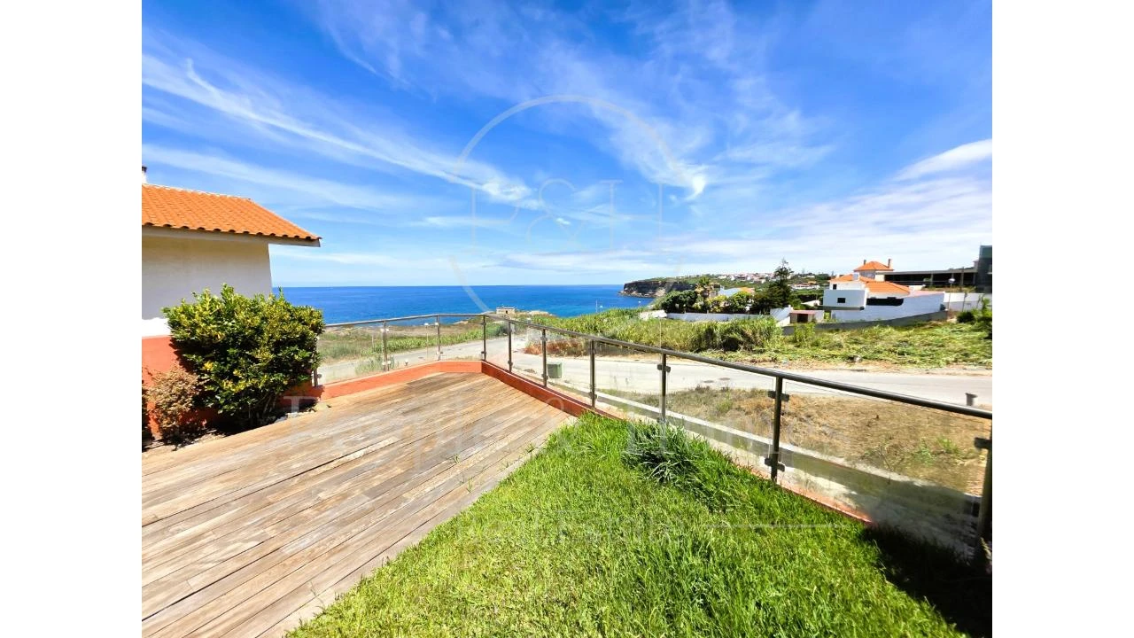 Moradia T3 para Arrendamento em Ericeira Foto 1