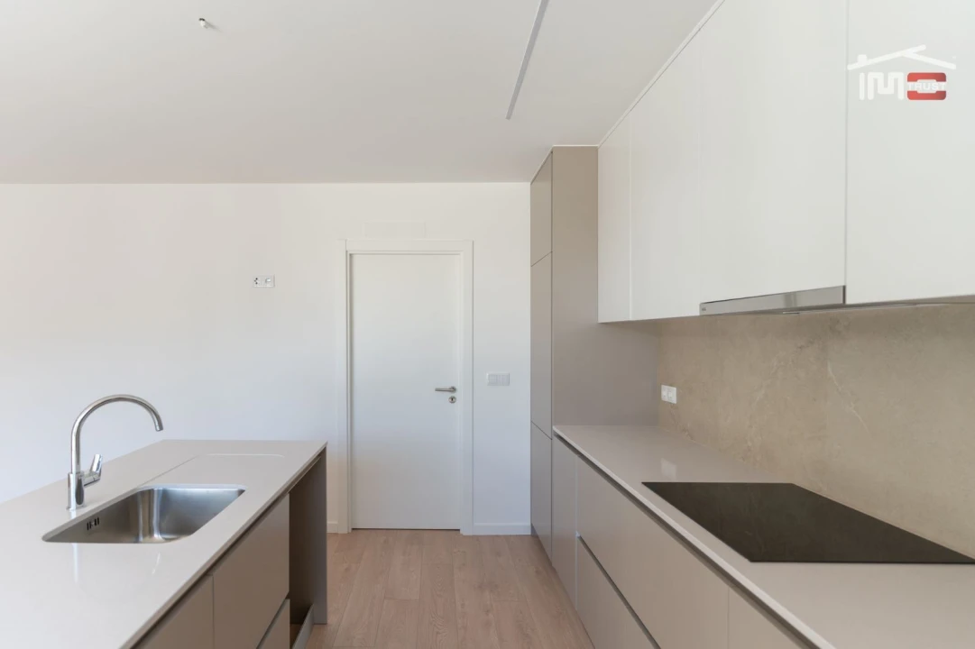 Apartamento T3 para Arrendamento em Fatima Foto 8