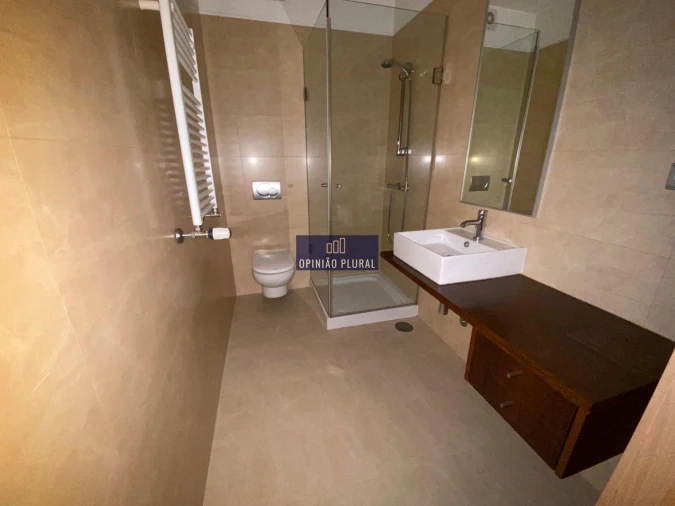 Apartamento T2 para Venda em São Felix da Marinha Foto 17