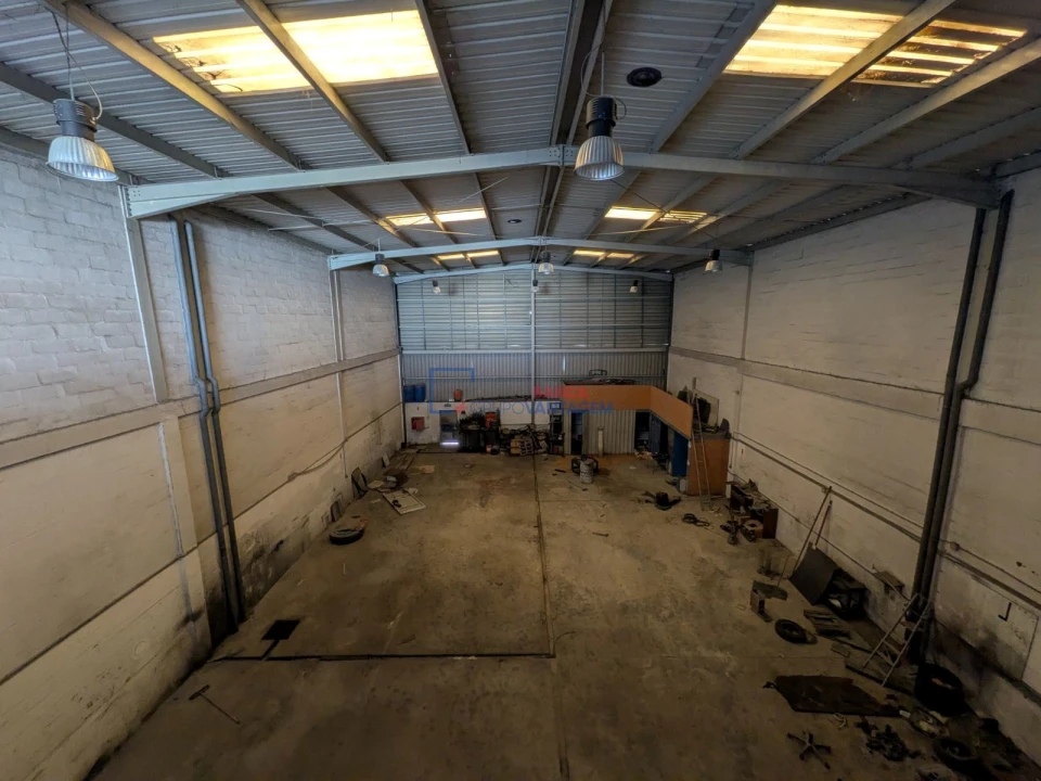 Armazém para Venda em Alverca do Ribatejo e Sobralinho Foto 9