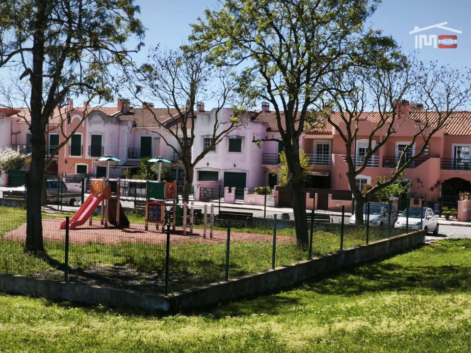 Moradia T3 para Venda em Atalaia e Alto Estanqueiro-Jardia Foto 25