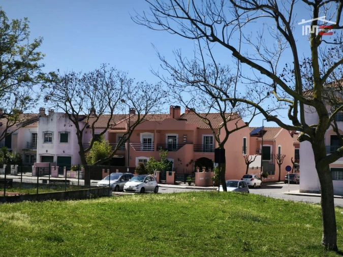 Moradia T3 para Venda em Atalaia e Alto Estanqueiro-Jardia Foto 19