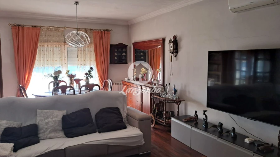 Moradia T3 para Venda em Gondomar (São Cosme), Valbom e Jovim Foto 2