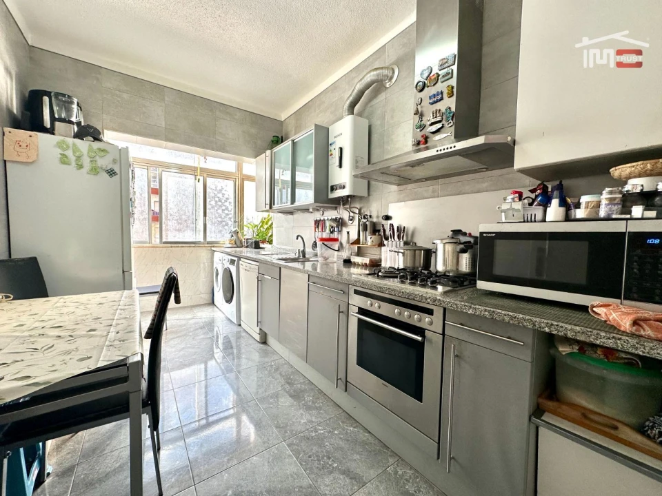 Apartamento T3 para Venda em Seixal, Arrentela e Aldeia de Paio Pires Foto 1