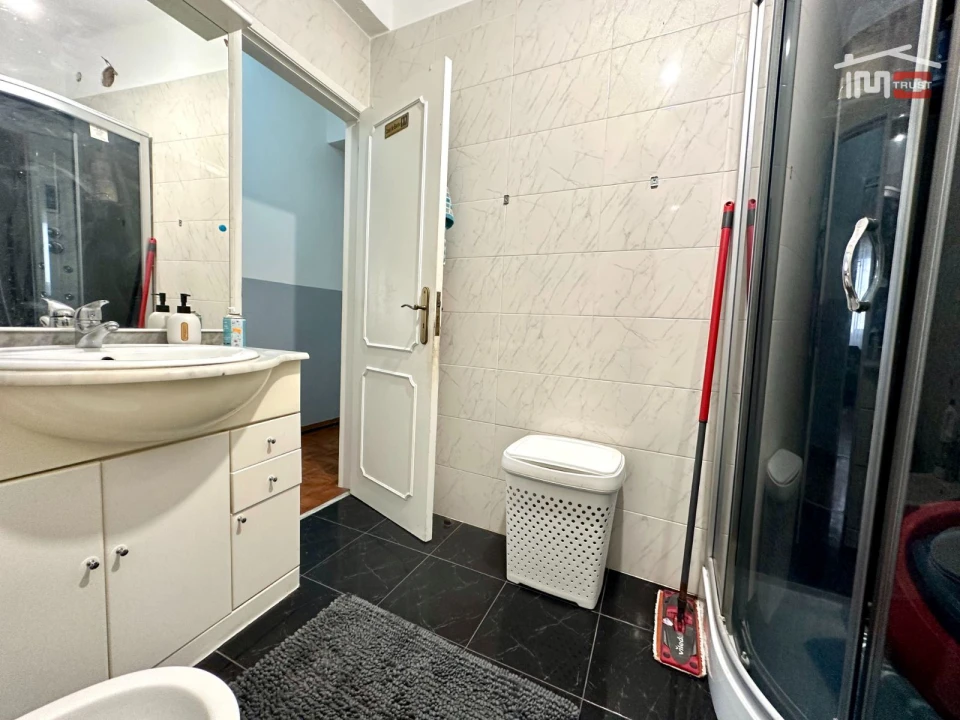 Apartamento T3 para Venda em Seixal, Arrentela e Aldeia de Paio Pires Foto 21