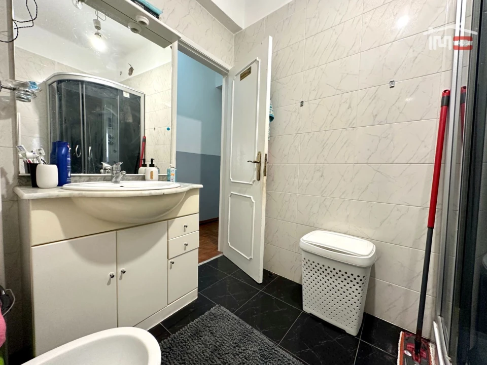 Apartamento T3 para Venda em Seixal, Arrentela e Aldeia de Paio Pires Foto 30