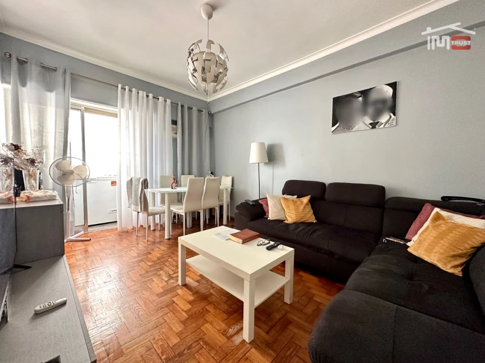 Apartamento T3 para Venda em Seixal, Arrentela e Aldeia de Paio Pires Foto 3