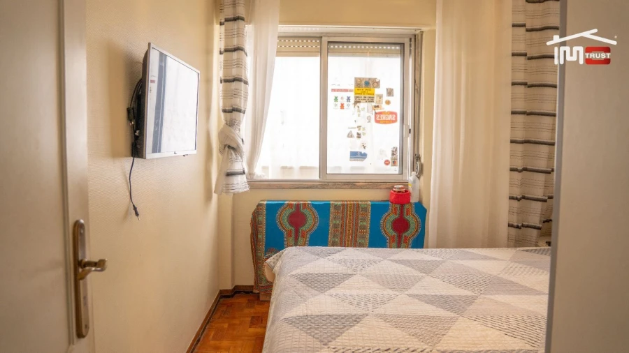 Apartamento T3 para Venda em Seixal, Arrentela e Aldeia de Paio Pires Foto 14