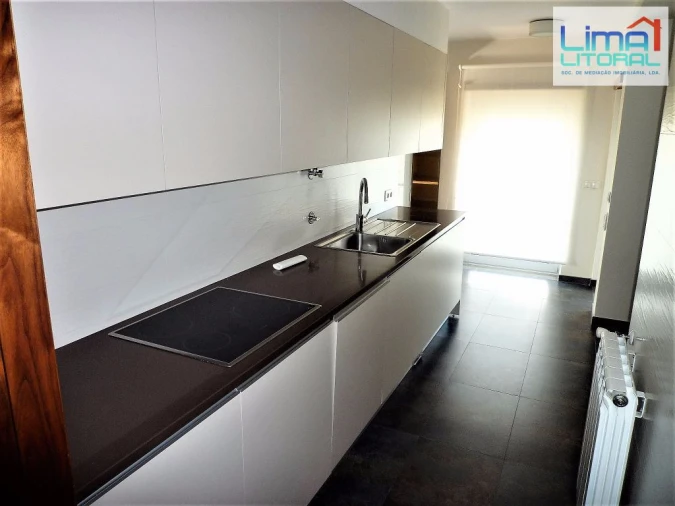 Apartamento T2 para Arrendamento em Leiria, Pousos, Barreira e Cortes Foto 6
