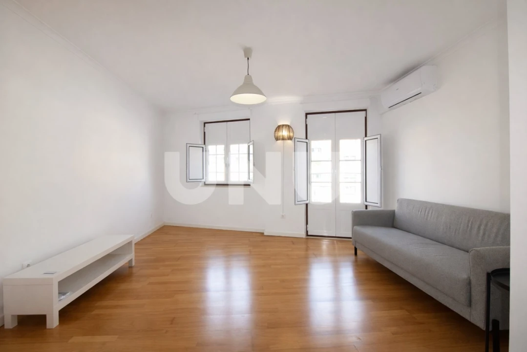Apartamento T2 para Arrendamento em Vila Franca de Xira Foto 3