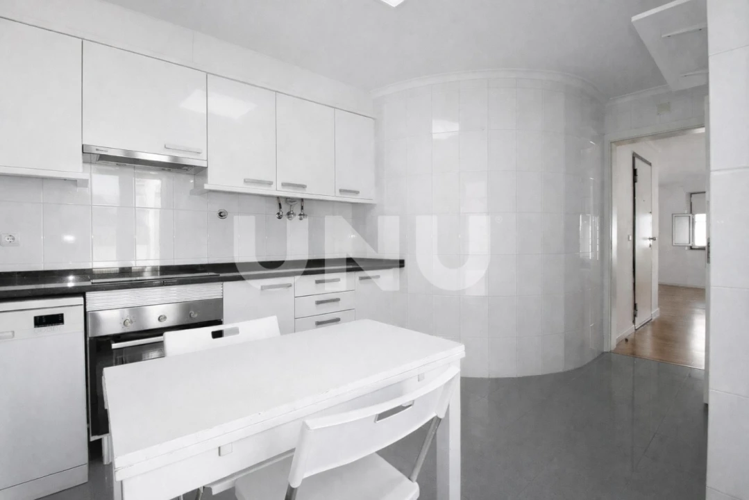 Apartamento T2 para Arrendamento em Vila Franca de Xira Foto 7