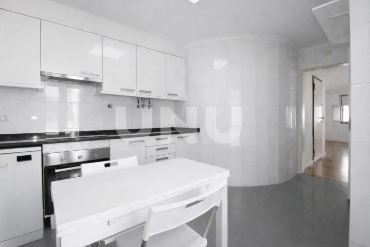 Apartamento T2 para Arrendamento em Vila Franca de Xira Foto 7