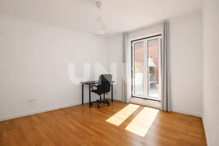 Apartamento T2 para Arrendamento em Vila Franca de Xira Foto 12