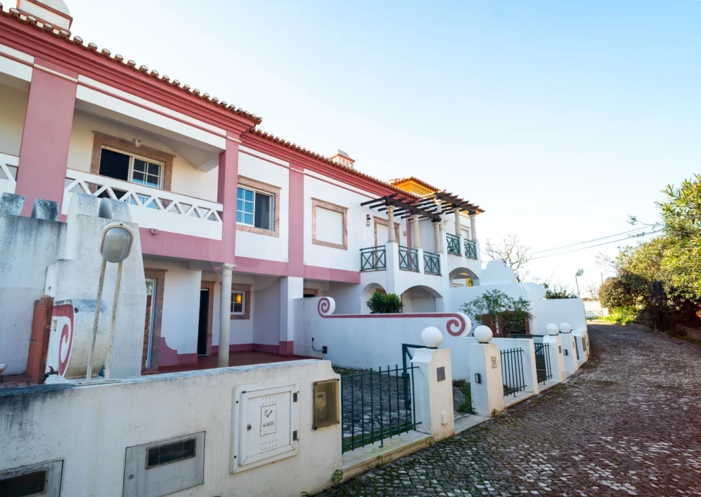 Moradia T3 para Arrendamento em Nadadouro Foto 28