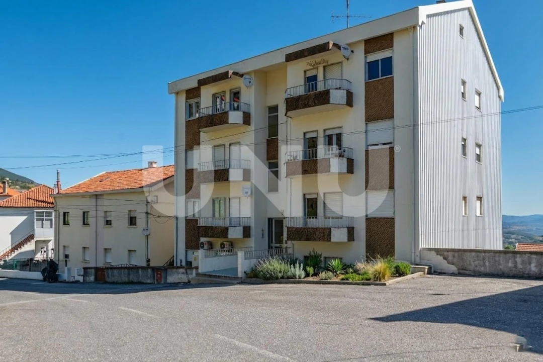 Apartamento T3 para Venda em Cantar-Galo e Vila do Carvalho Foto 1