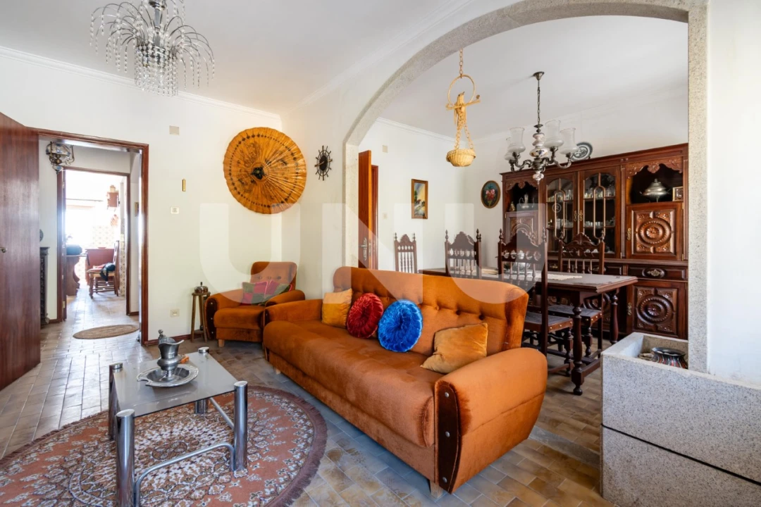 Apartamento T3 para Venda em Cantar-Galo e Vila do Carvalho Foto 2