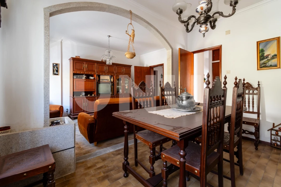 Apartamento T3 para Venda em Cantar-Galo e Vila do Carvalho Foto 4