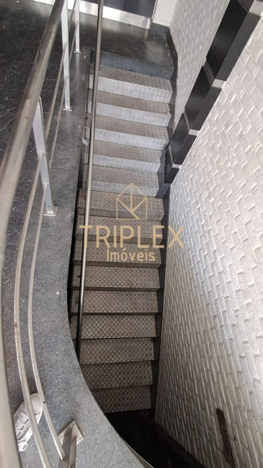 Loja para Arrendamento em Rio Tinto Foto 10