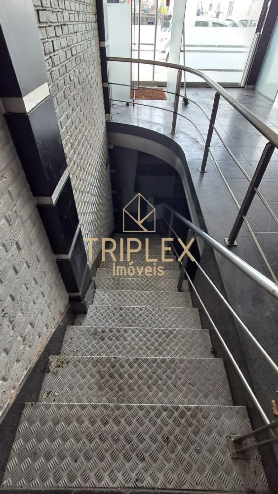 Loja para Arrendamento em Rio Tinto Foto 12