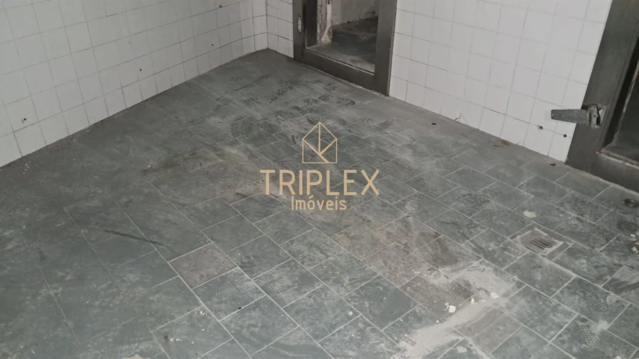 Loja para Arrendamento em Rio Tinto Foto 23