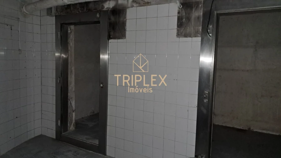 Loja para Arrendamento em Rio Tinto Foto 22