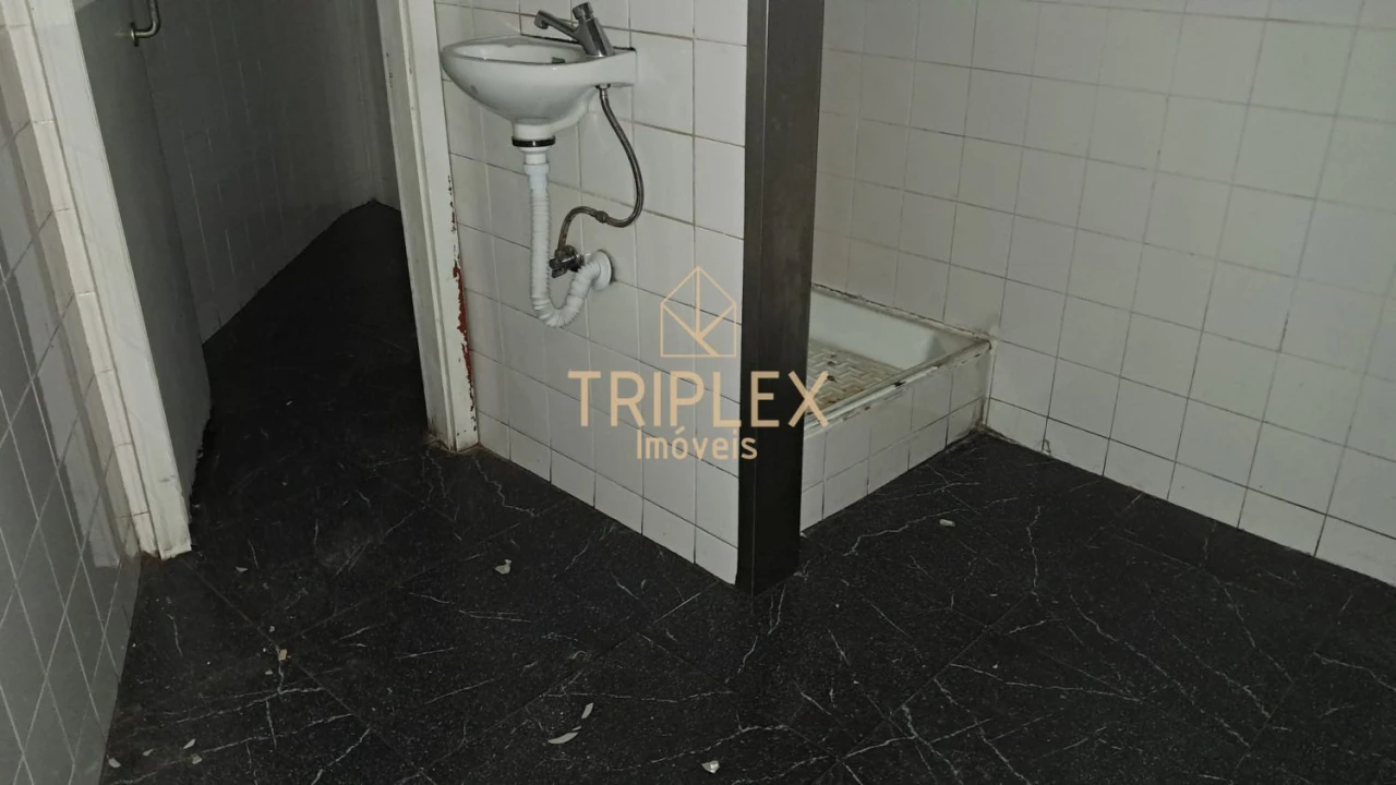 Loja para Arrendamento em Rio Tinto Foto 20