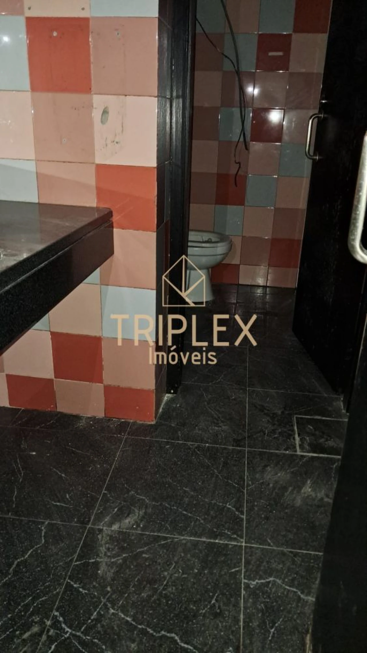 Loja para Arrendamento em Rio Tinto Foto 21