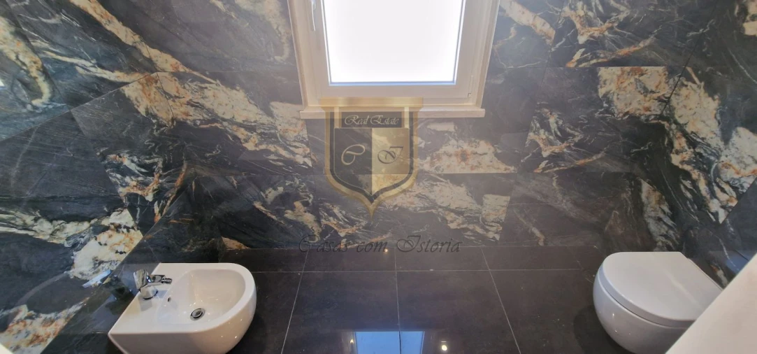 Moradia T7 para Venda em São Pedro da Cadeira Foto 23