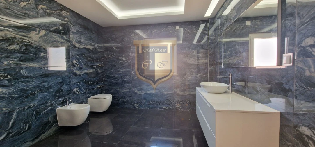 Moradia T7 para Venda em São Pedro da Cadeira Foto 35