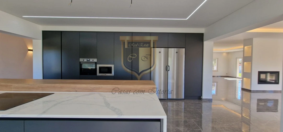 Moradia T7 para Venda em São Pedro da Cadeira Foto 12